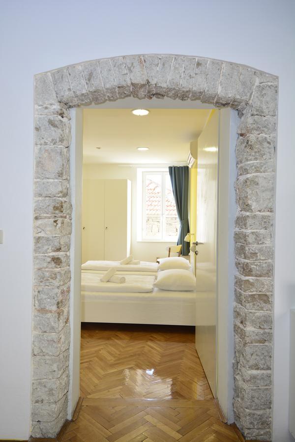 Hostel Sv. Lovre Sibenik Exterior photo