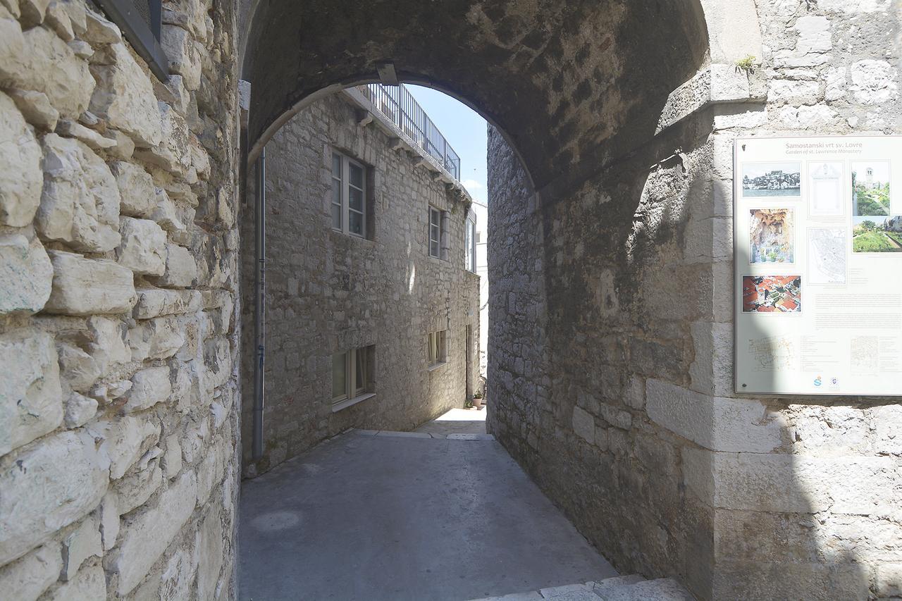 Hostel Sv. Lovre Sibenik Exterior photo